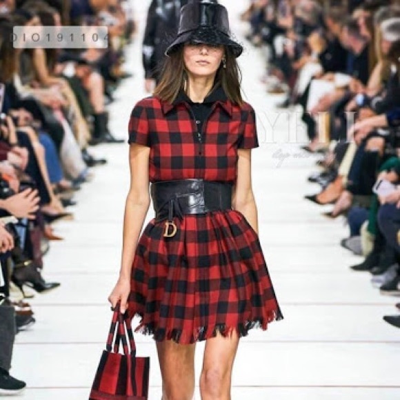 Hard to find Dior Saddle Belt in Lambskin - Picture 3 of 6